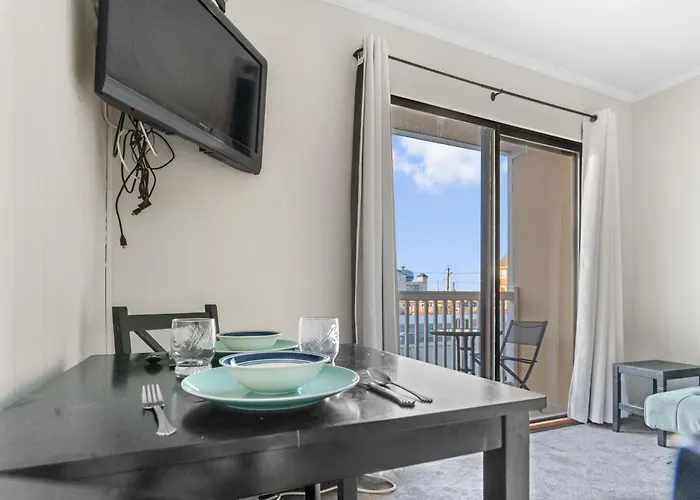 Cozy Oceanside With Pool And Free Linens Apartment Ocean City