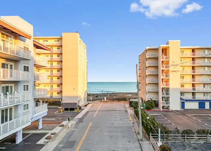 Cozy Oceanside With Pool And Free Linens Apartment Ocean City